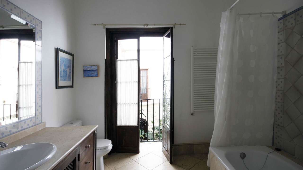 Photo of Bathroom in Jerez de la Frontera Old Town
