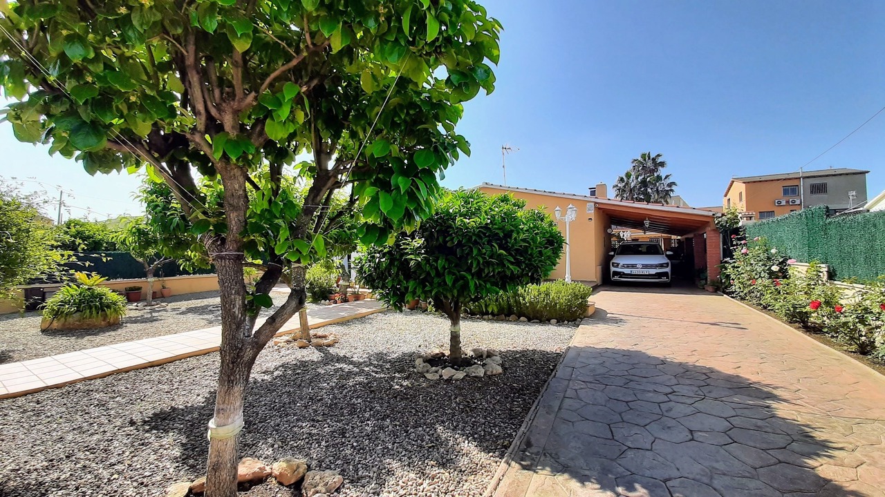 Photo of Outdoor in Santa Oliva