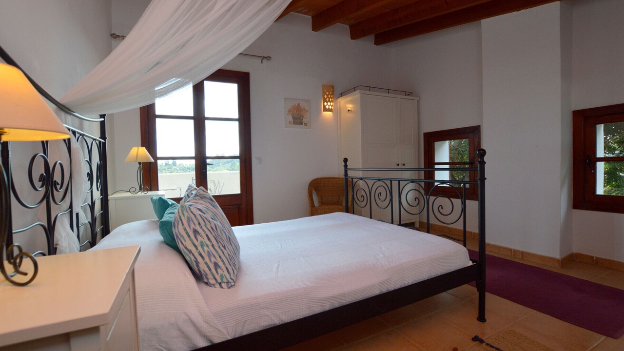 Photo of Bedroom in Caimari