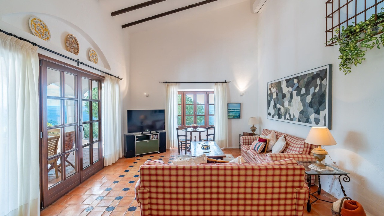 Photo of Livingroom in Casares