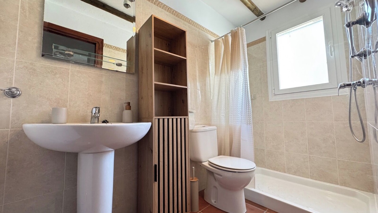 Photo of Bathroom in Canillas de Albaida