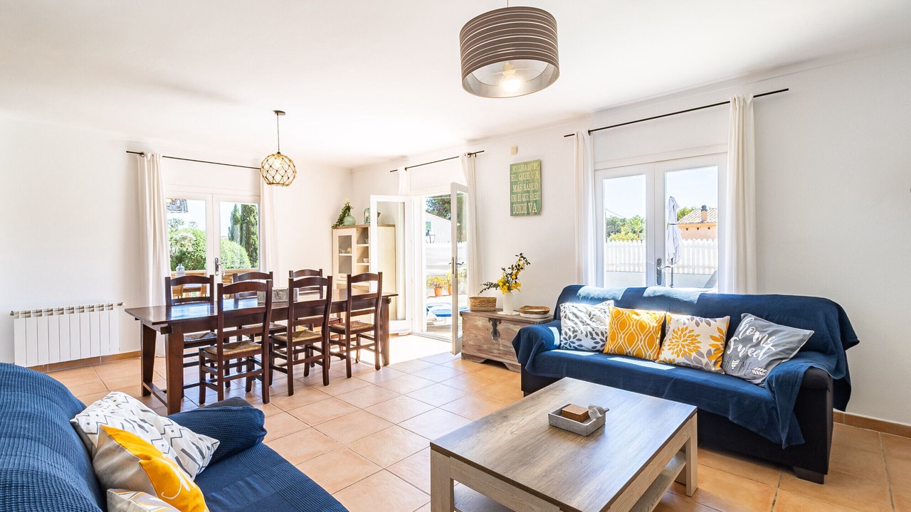 Photo of Livingroom in Cala Llombards