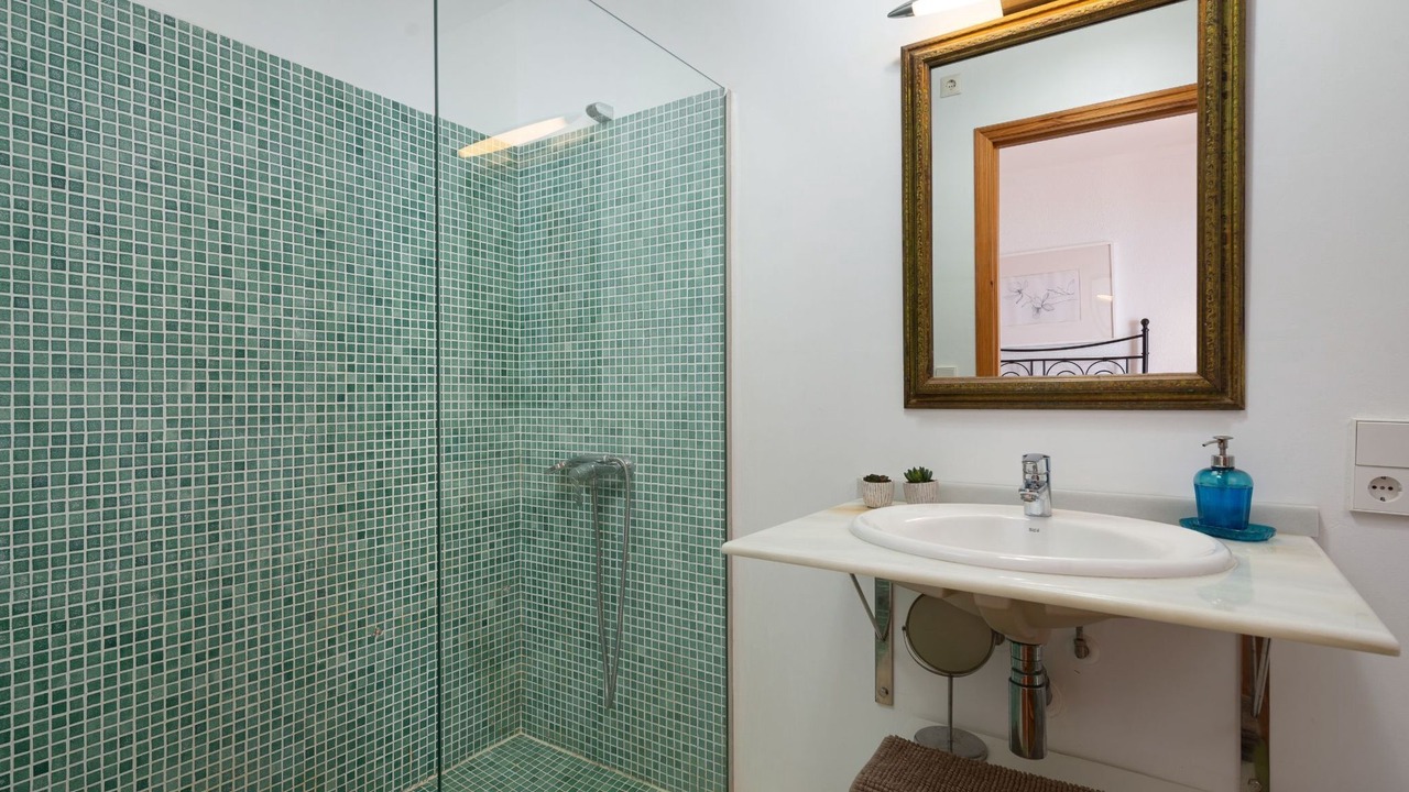Photo of Bathroom in Alcanada