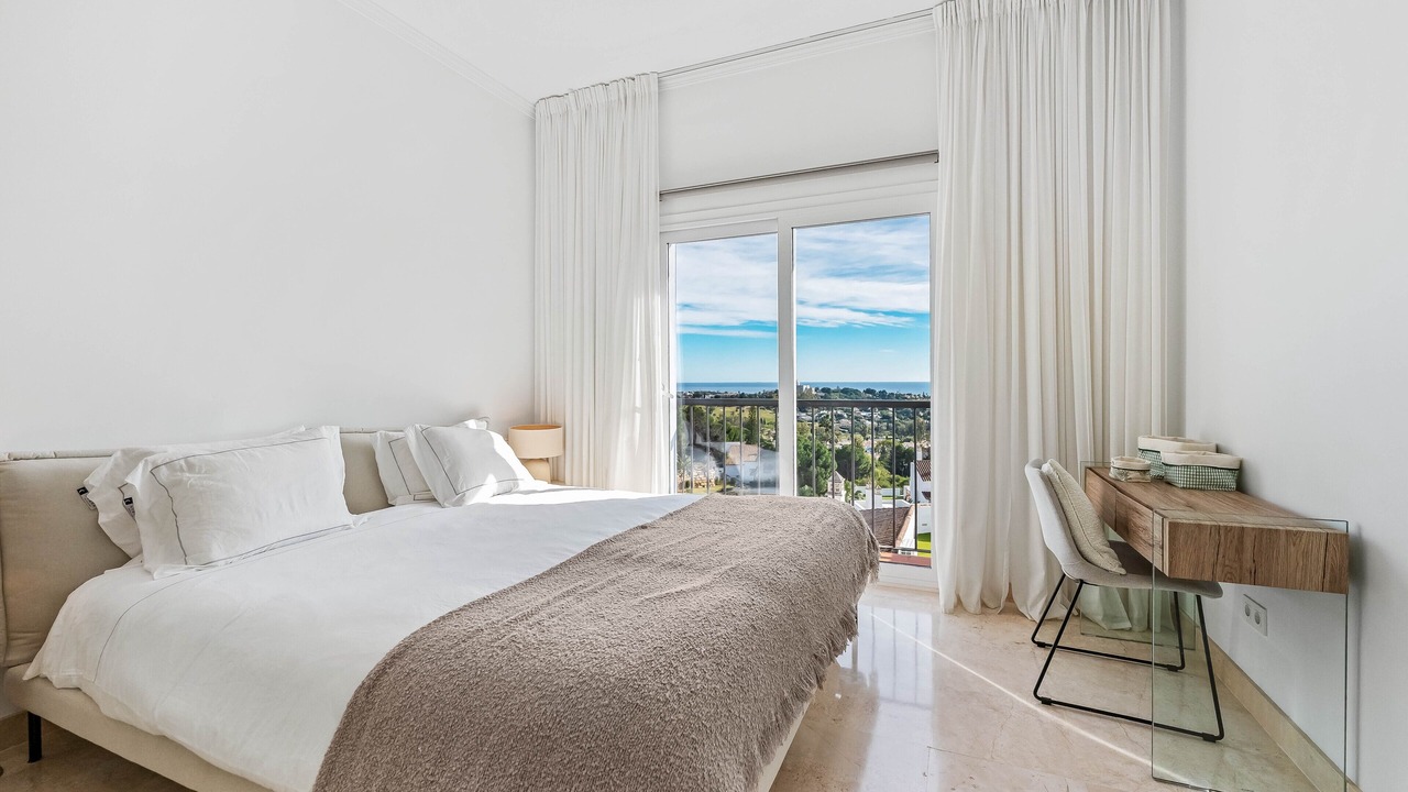 Photo of Bedroom in New Golden Mile