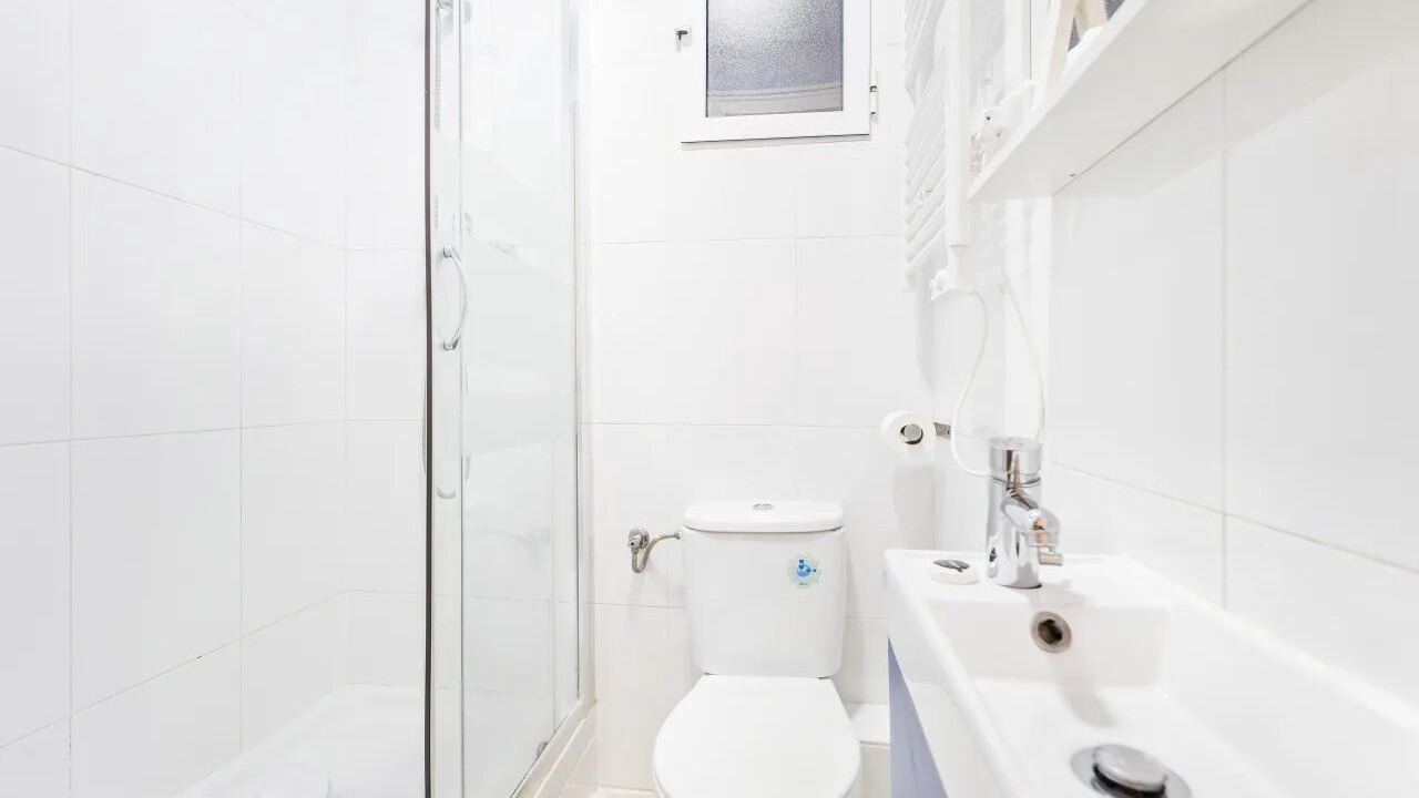 Photo of Bathroom in La Nova Esquerra de l'Eixample