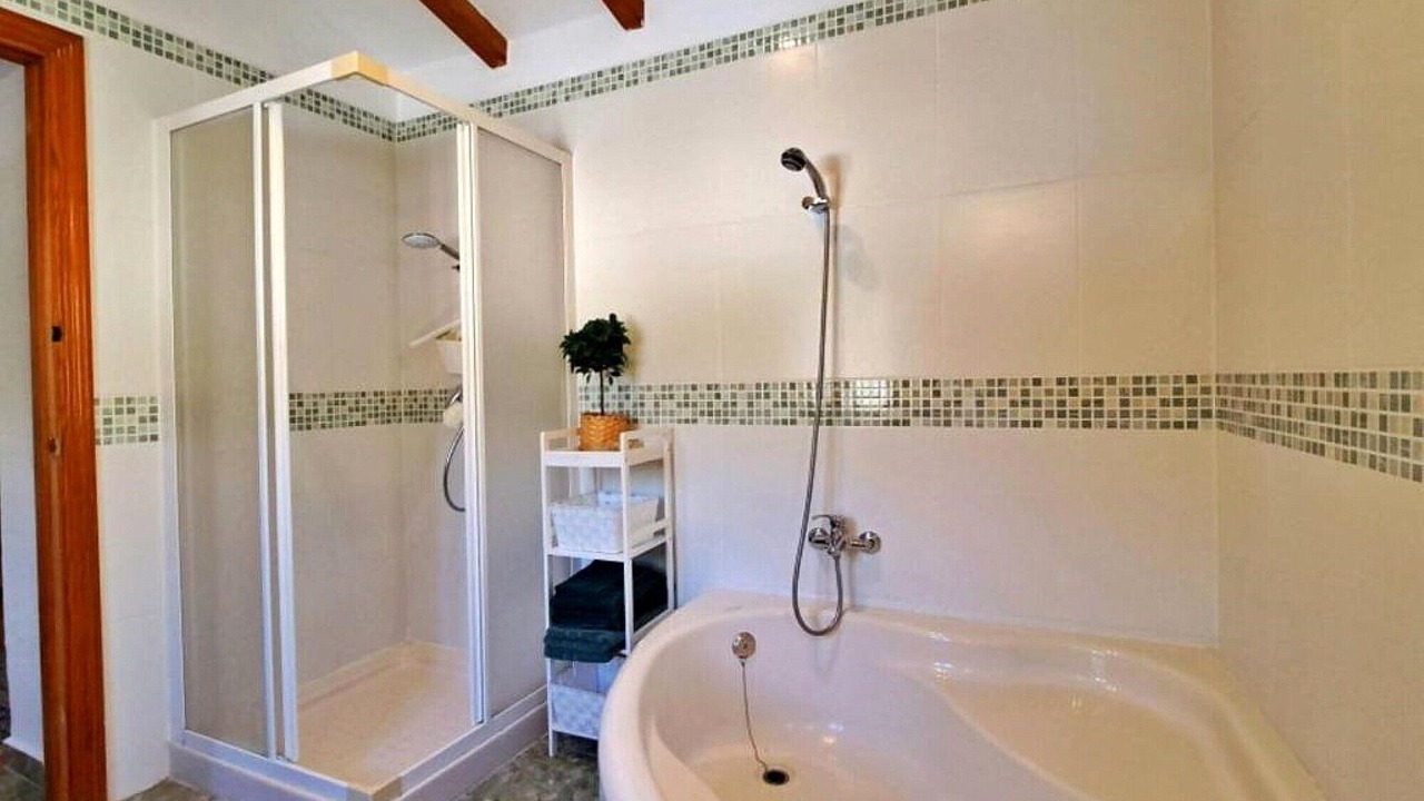 Photo of Bathroom in Alcaucin
