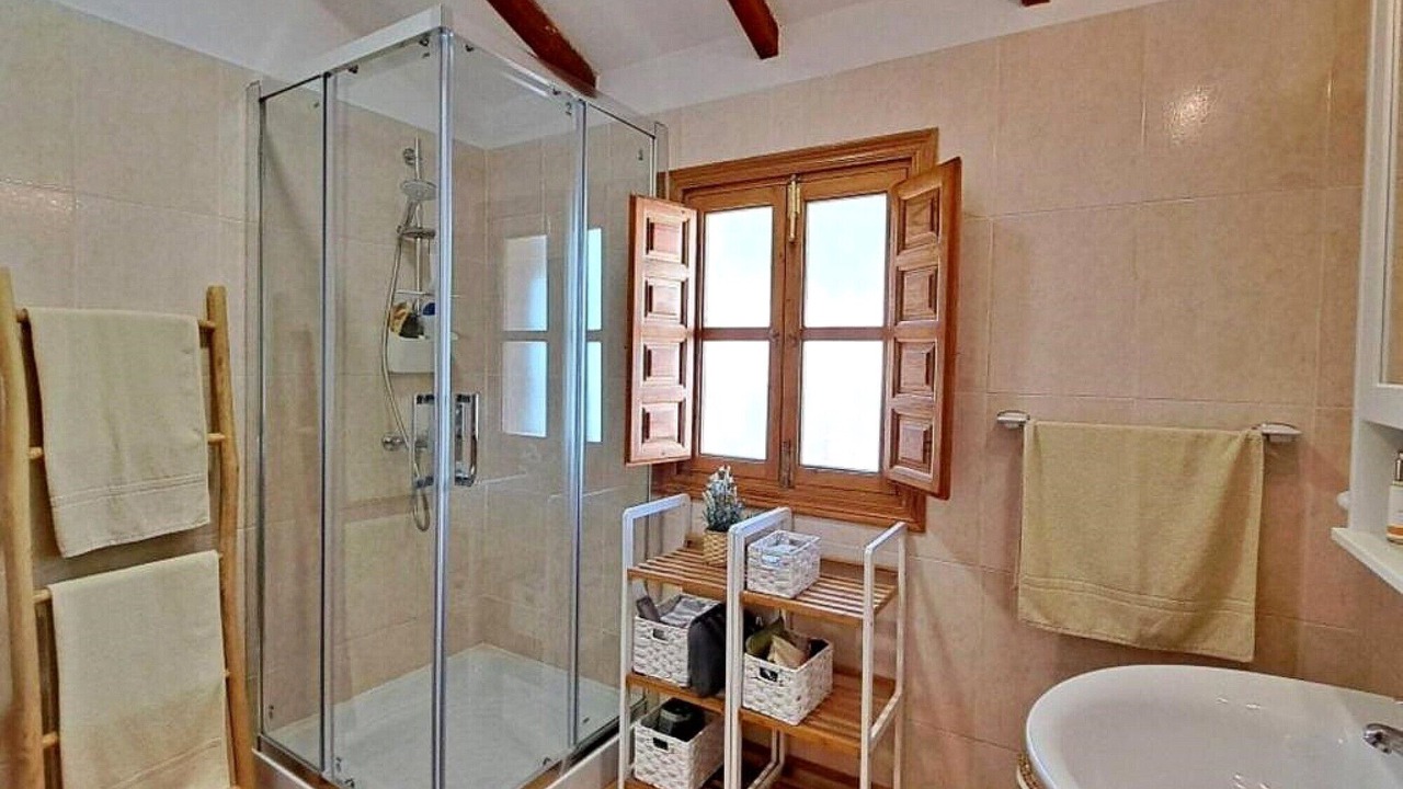 Photo of Bathroom in Alcaucin