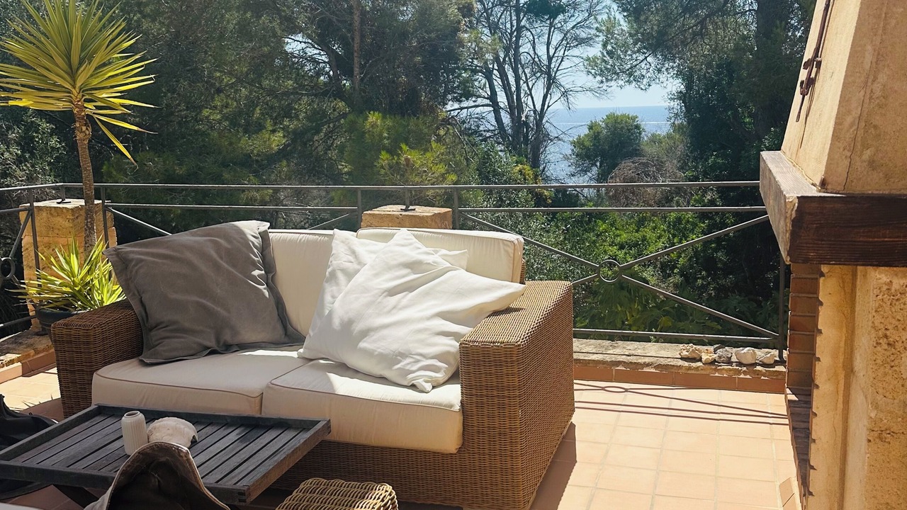 Photo of Patio Balcony in Cala Llombards
