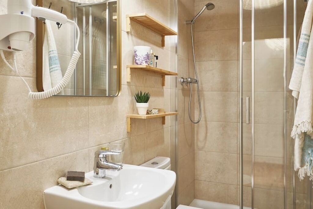Photo of Bathroom in Sants