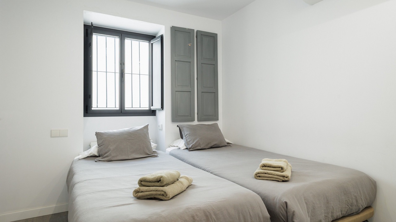 Photo of Bedroom in Alameda