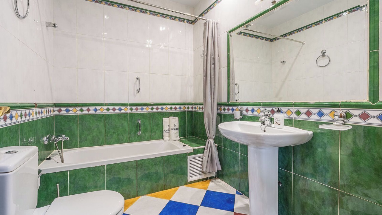 Photo of Bathroom in Las Gabias