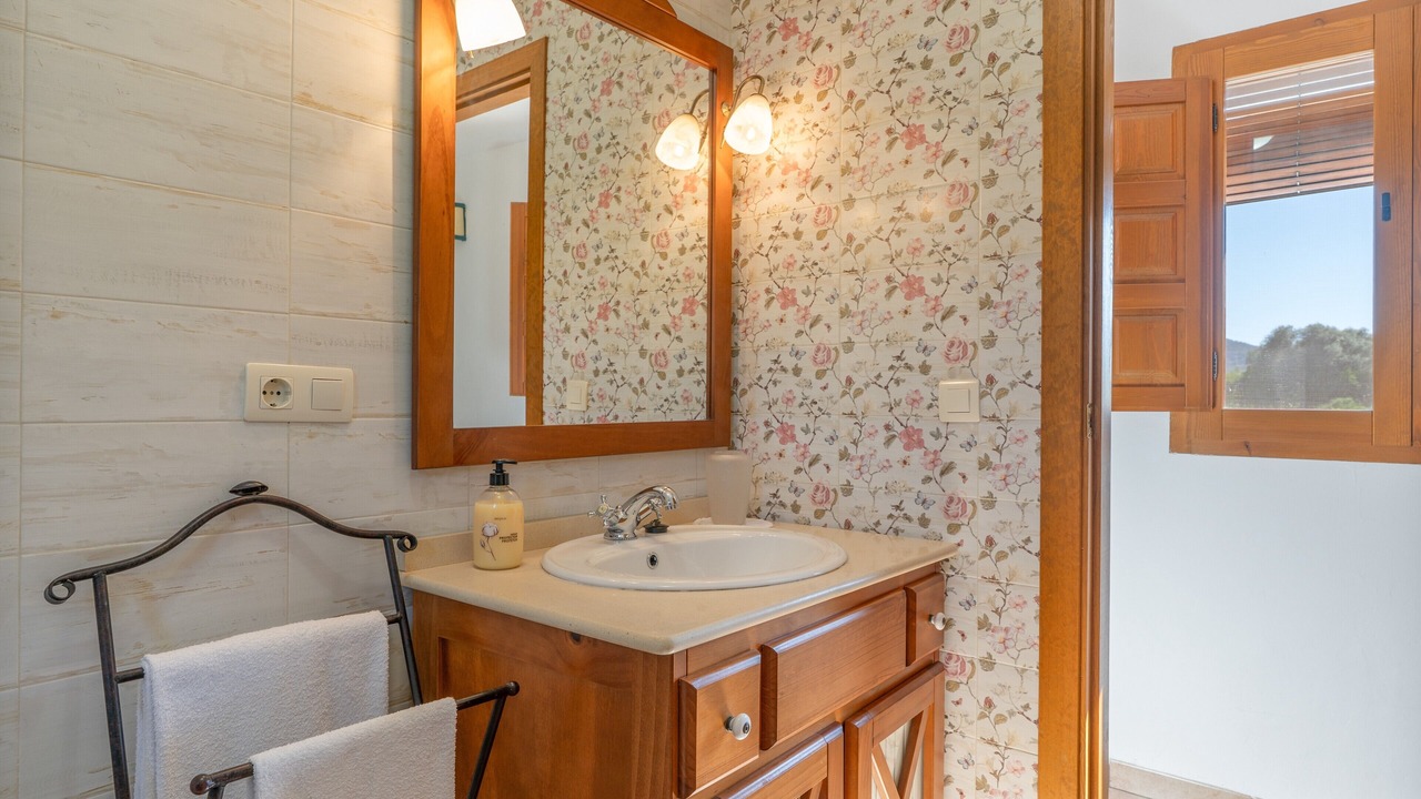 Photo of Bathroom in Orgiva