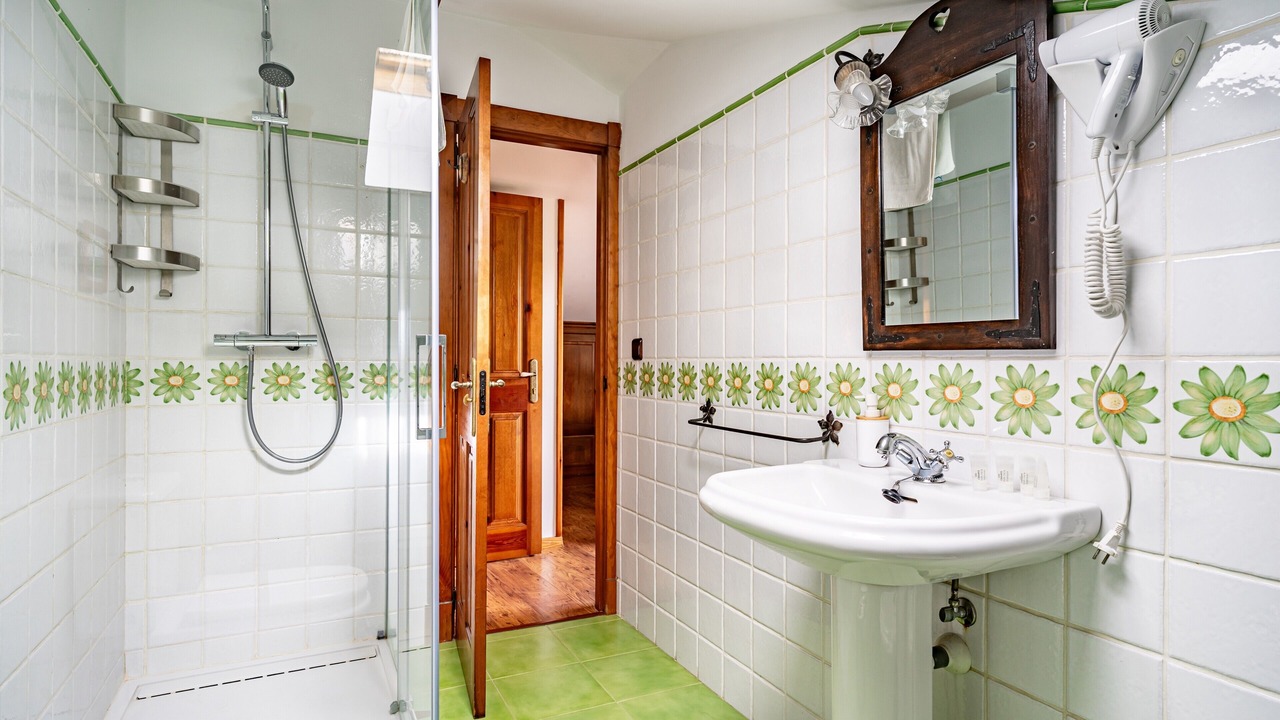 Photo of Bathroom in Santianes de Ola