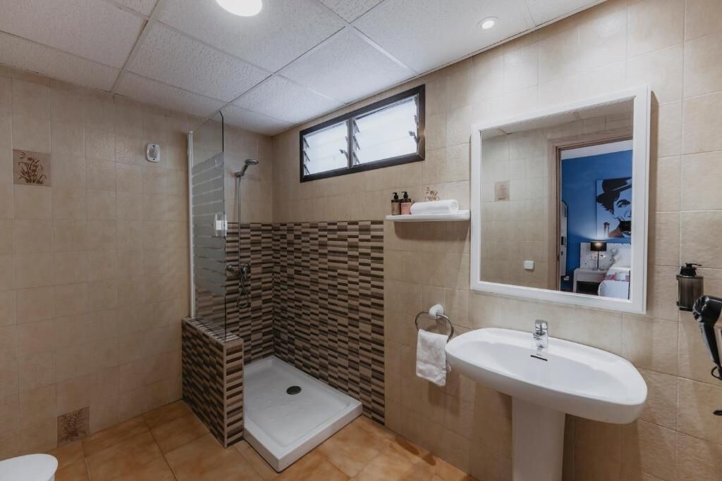 Photo of Bathroom in Son Armadams