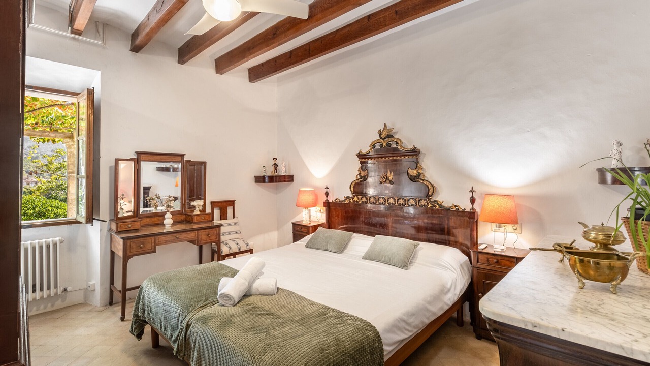 Photo of Bedroom in Biniaraix
