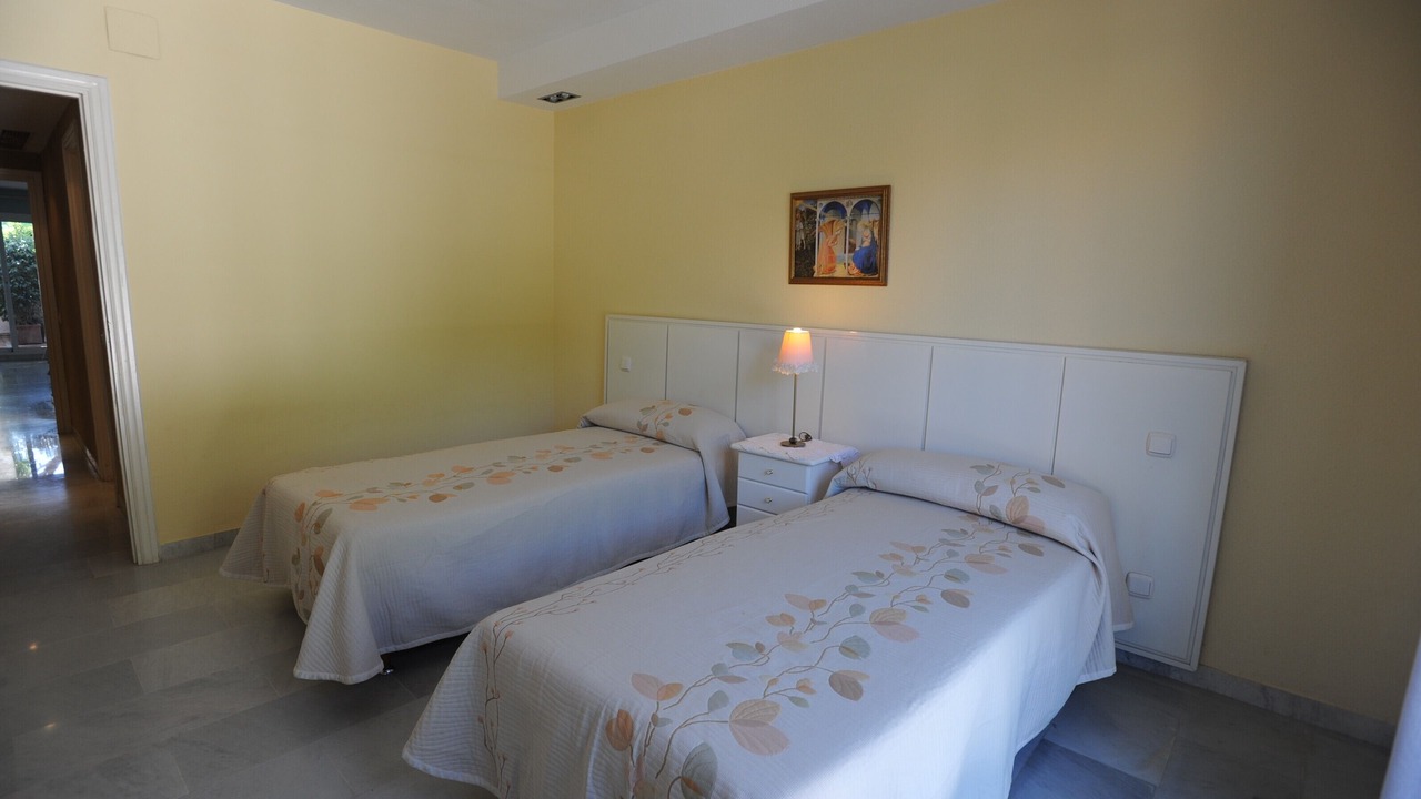 Photo of Bedroom in New Golden Mile