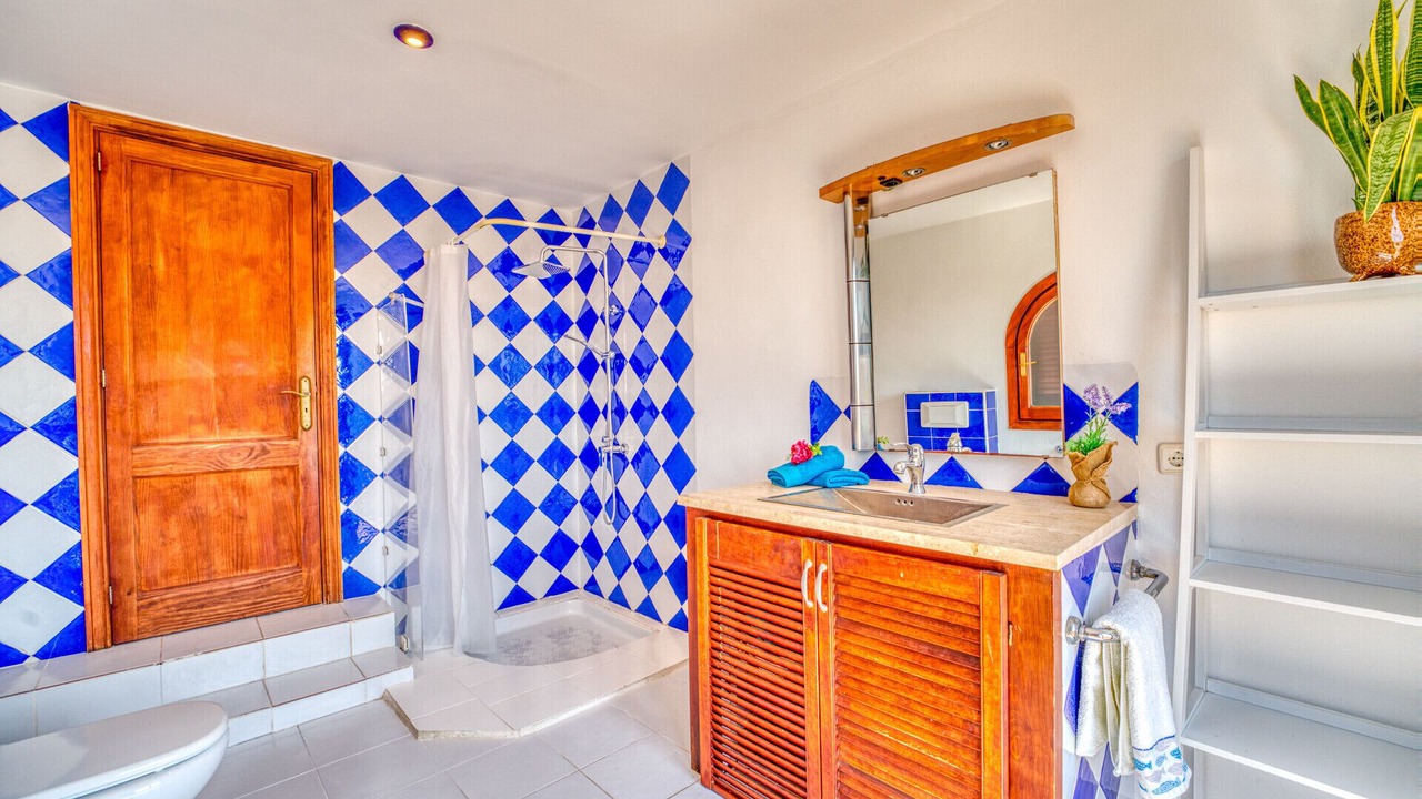 Photo of Bathroom in Muro