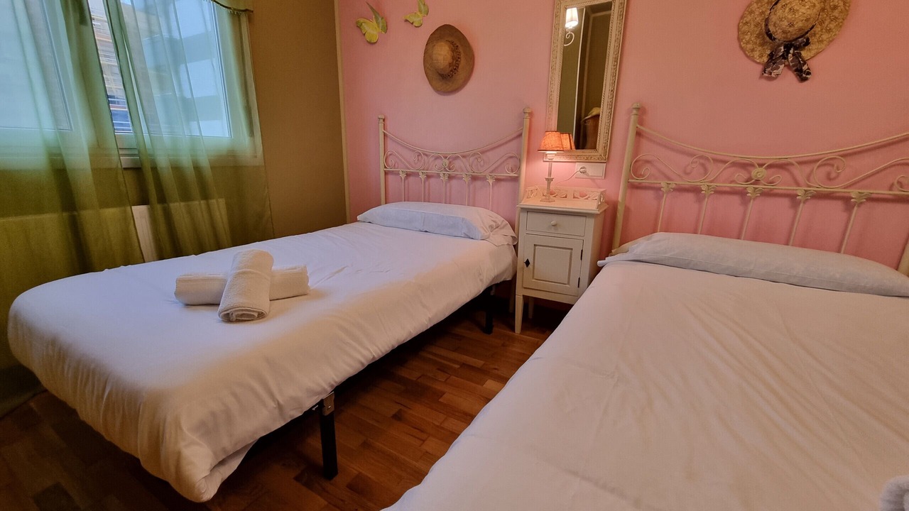 Photo of Bedroom in Luanco
