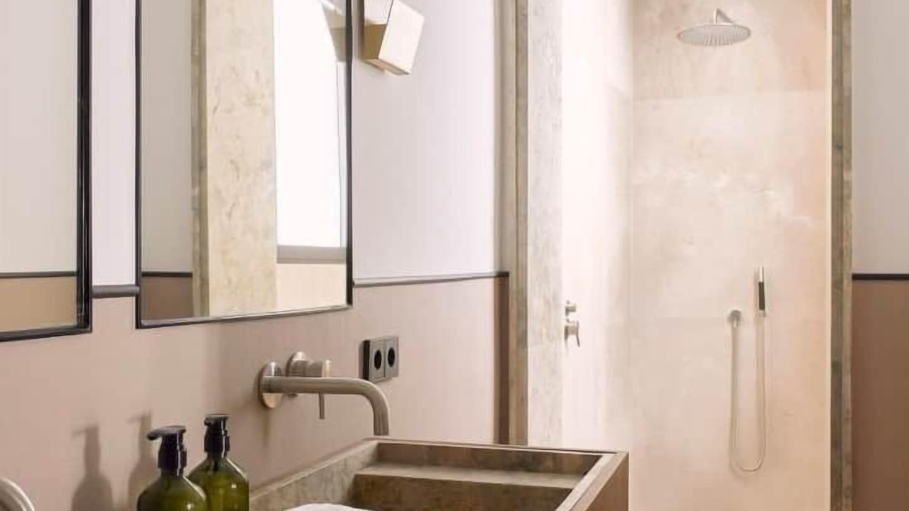 Photo of Bathroom in Embajadores