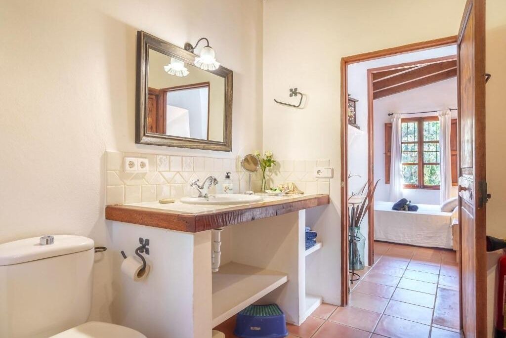 Photo of Bathroom in Fornalutx