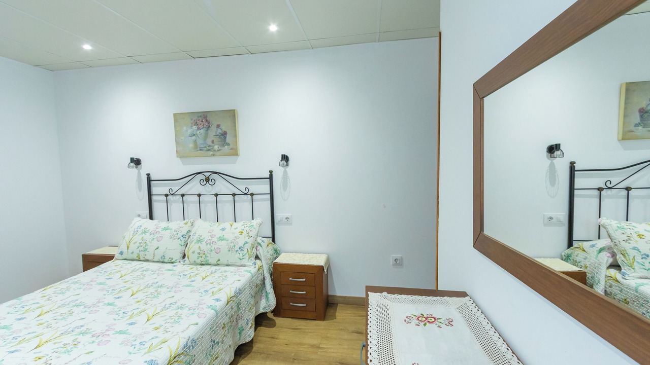Photo of Bedroom in Cardes