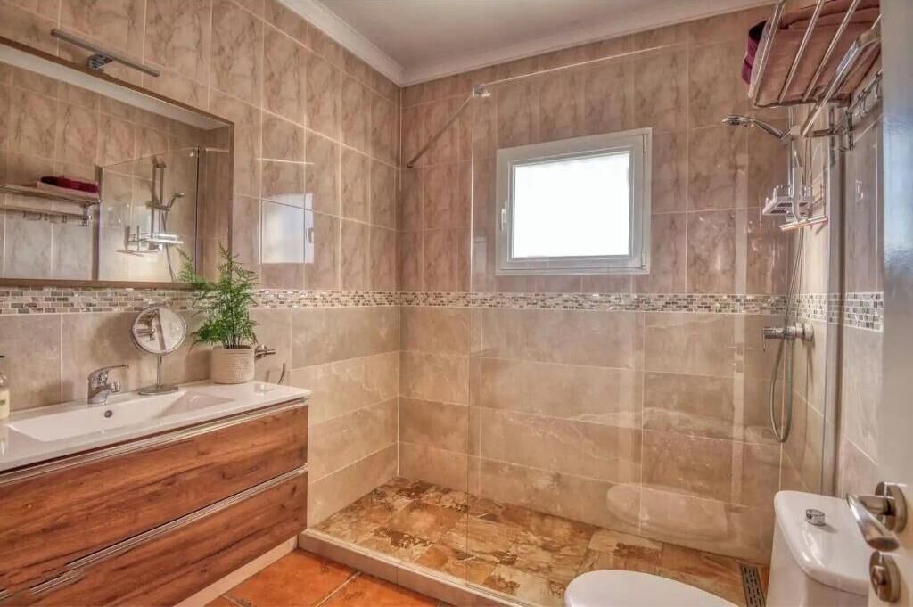 Photo of Bathroom in Vinuela