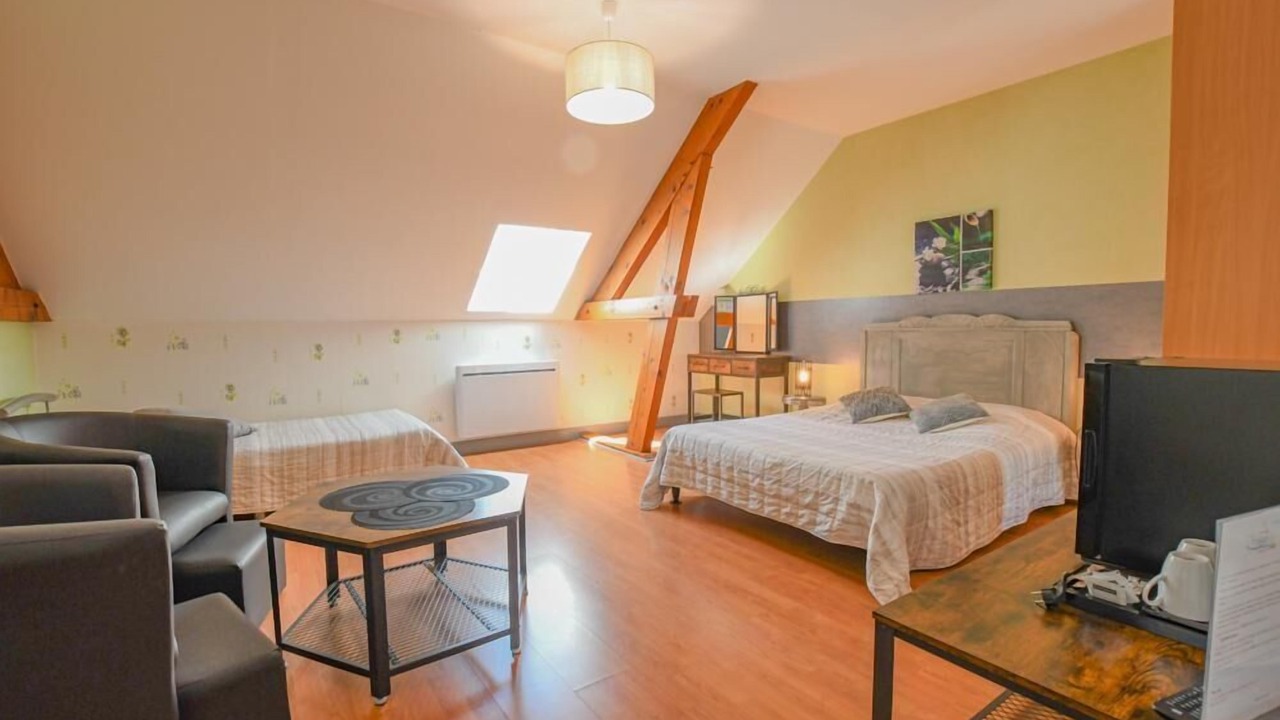 Photo of Bedroom in Precy-Saint-Martin