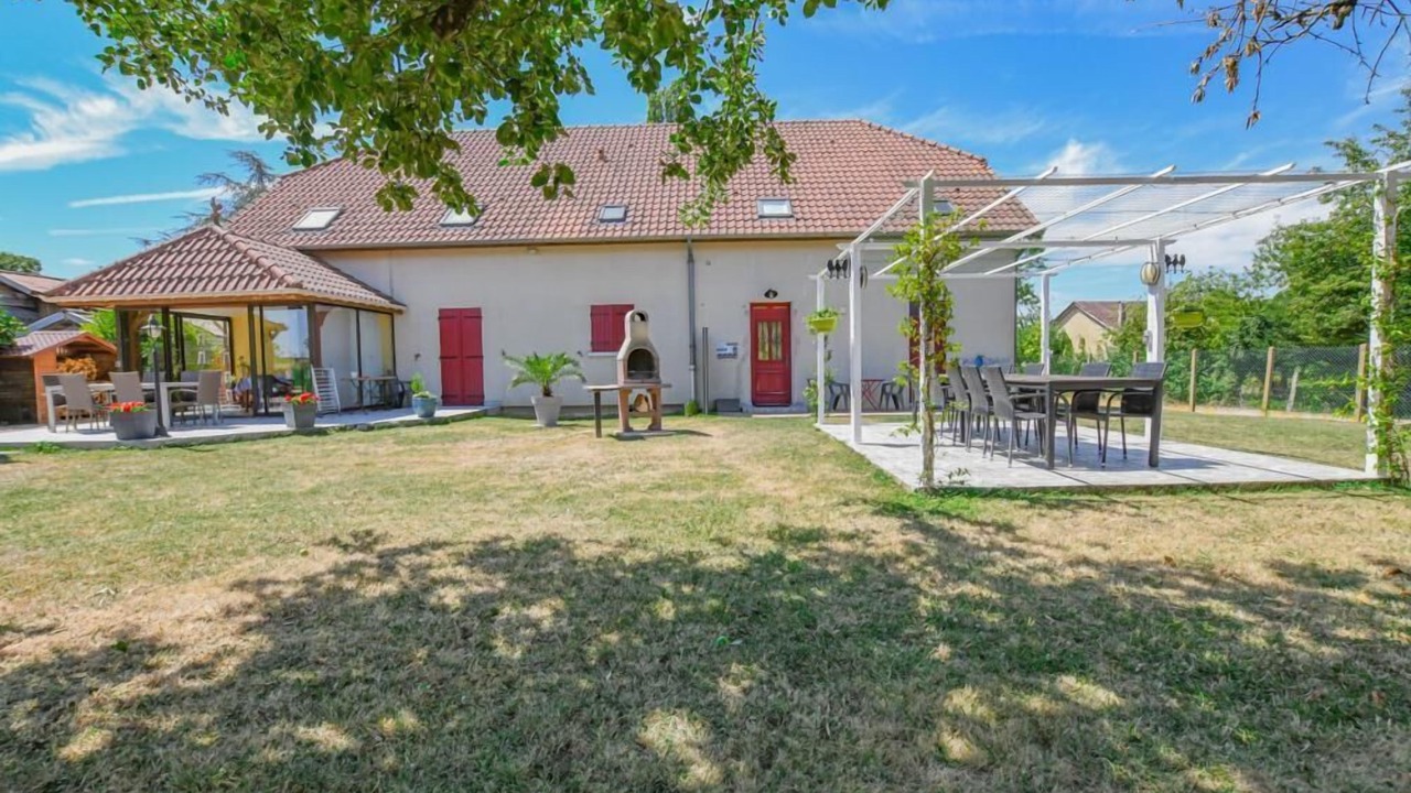 Photo of Outdoor in Precy-Saint-Martin