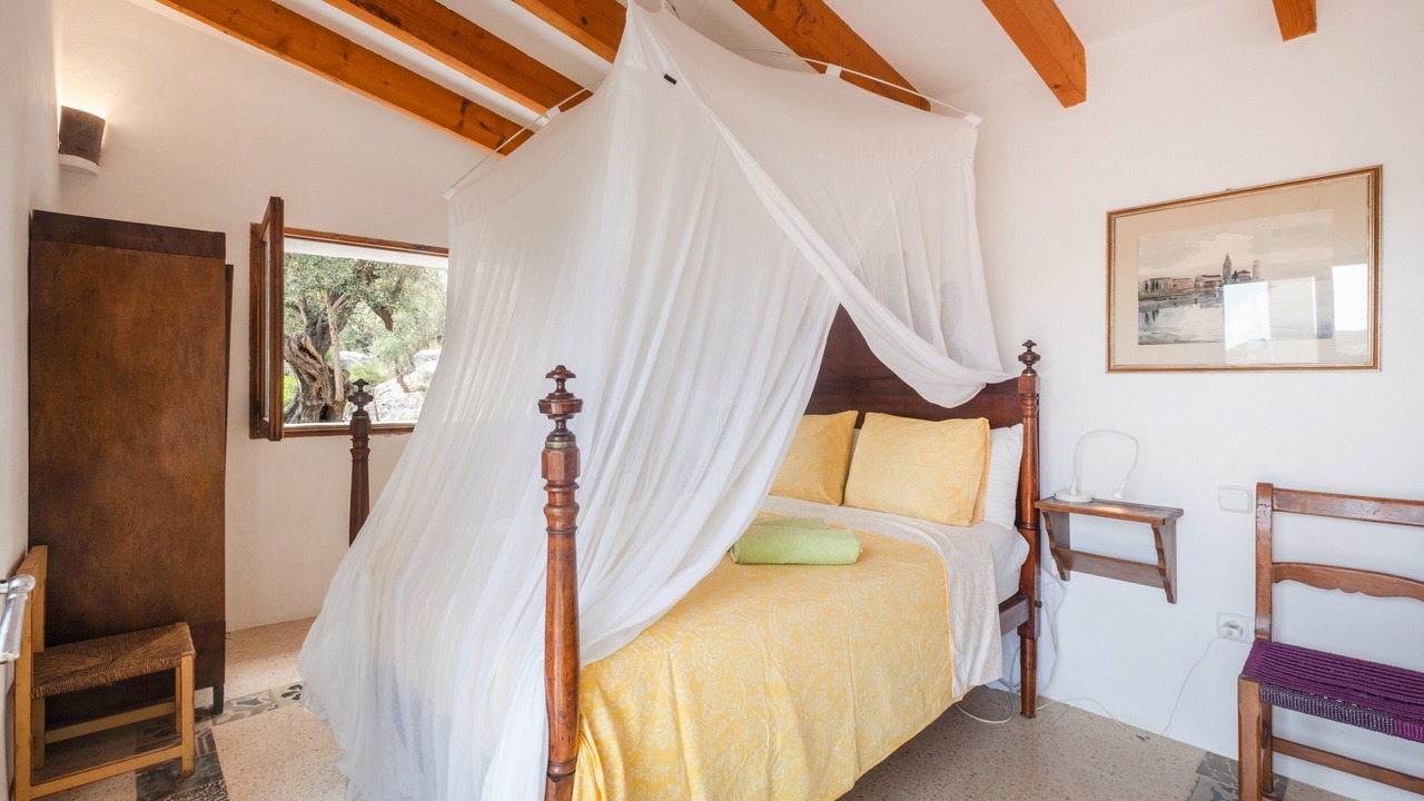 Photo of Bedroom in Soller