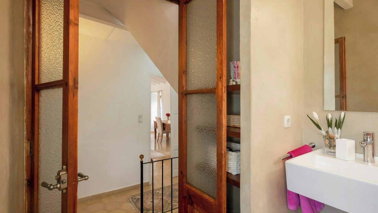 Photo of Bathroom in Biniaraix