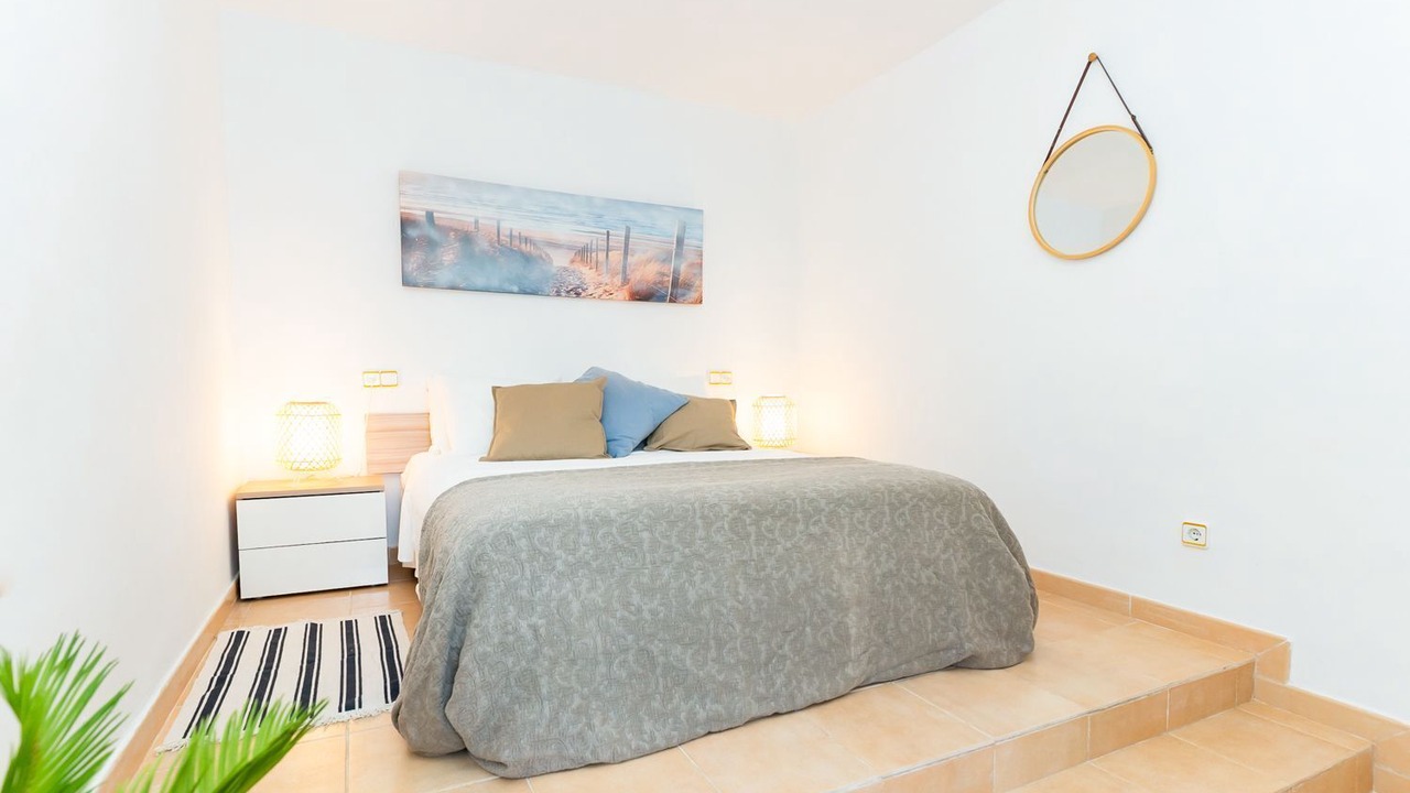 Photo of Bedroom in Quint Mar