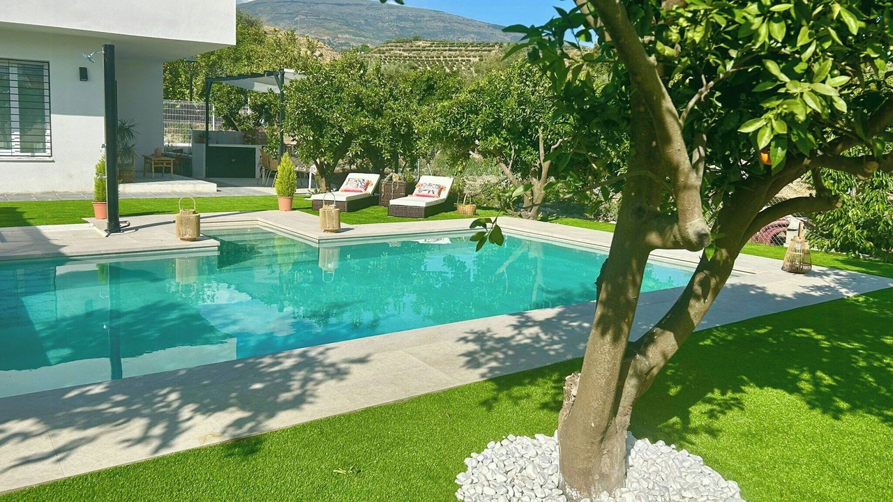 Photo of Outdoor in Melegis