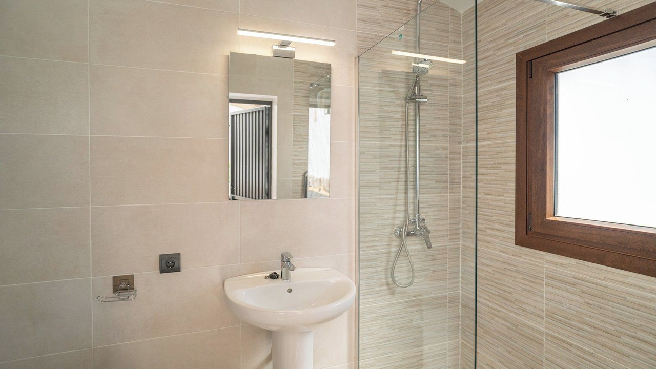 Photo of Bathroom in Canillas de Albaida