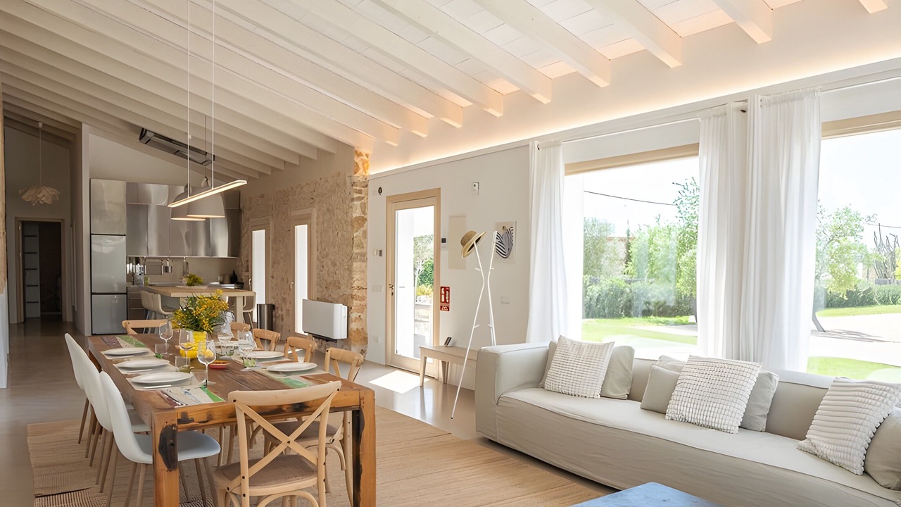 Photo of Livingroom in Establiments