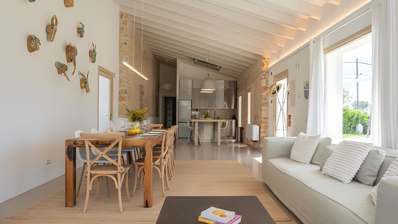 Photo of Livingroom in Establiments