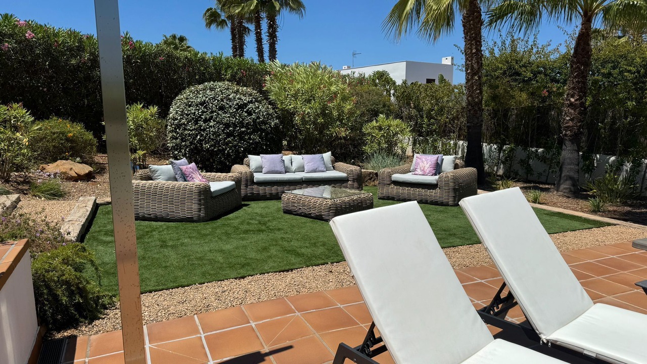 Photo of Patio Balcony in San Antonio Bay