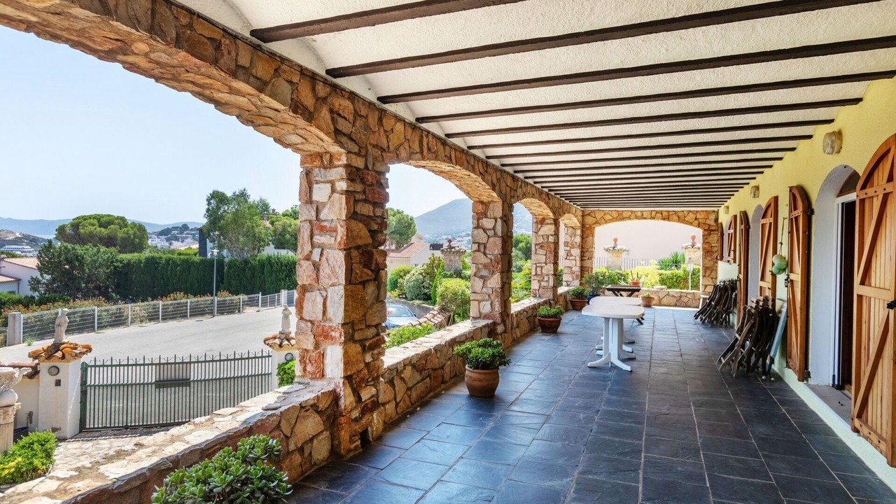 Photo of Outdoor in Llanca