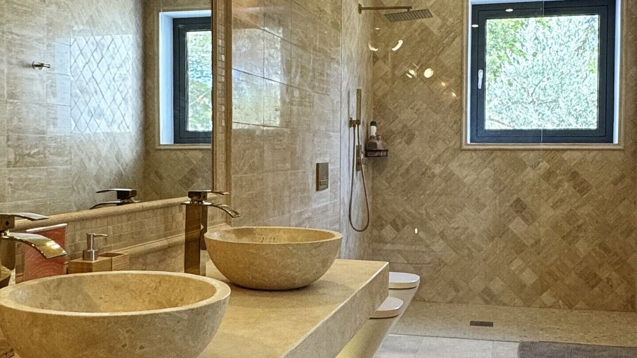 Photo of Bathroom in Llanca