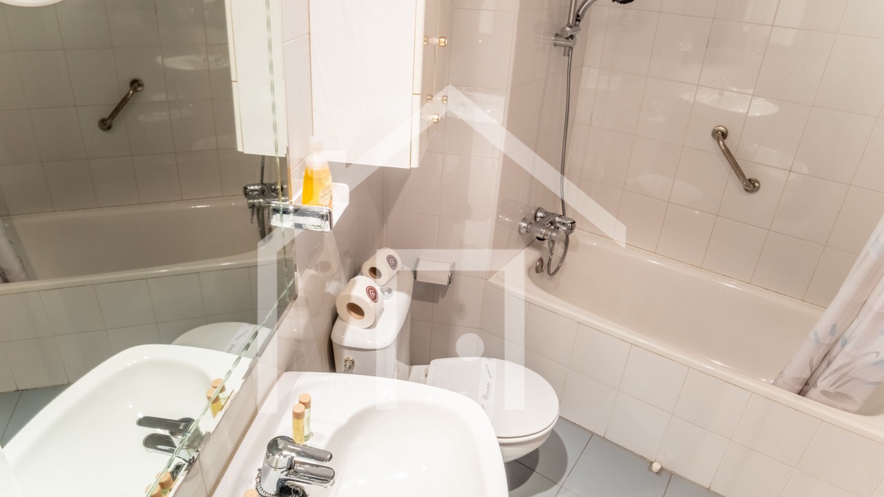 Photo of Bathroom in Luanco