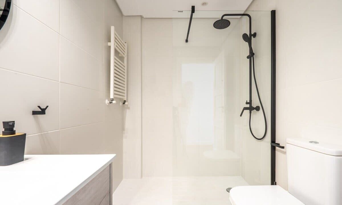 Photo of Bathroom in Roldan