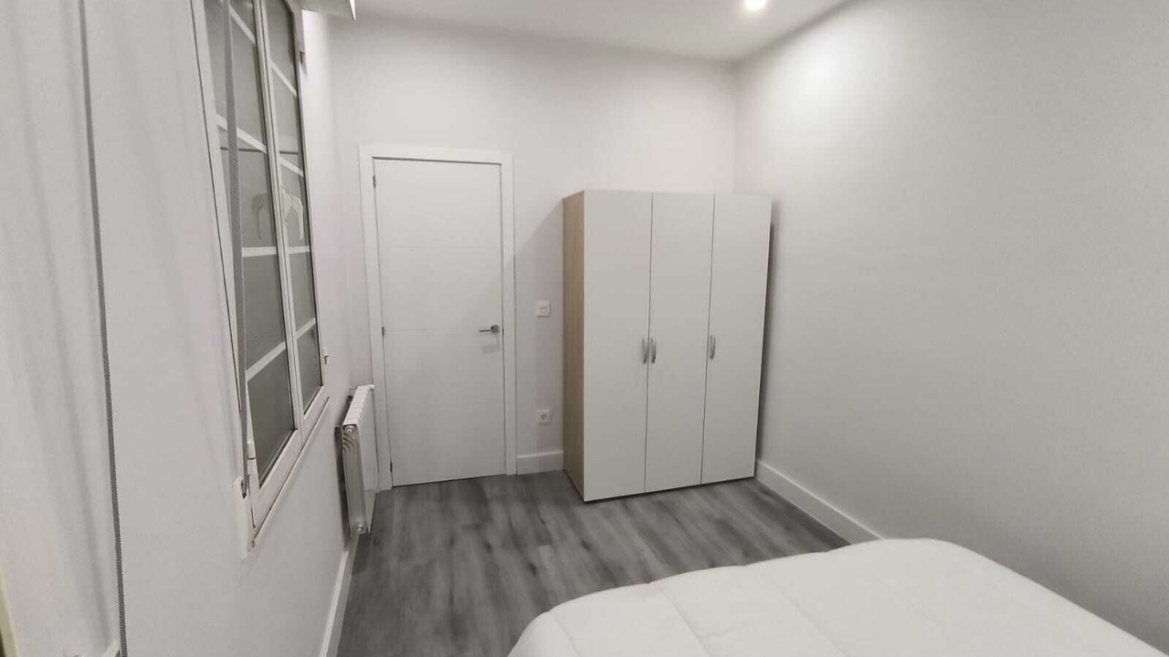 Photo of Bedroom in Oviedo City Centre