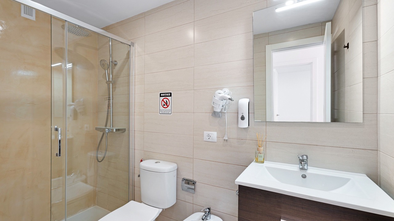 Photo of Bathroom in Los Cristianos
