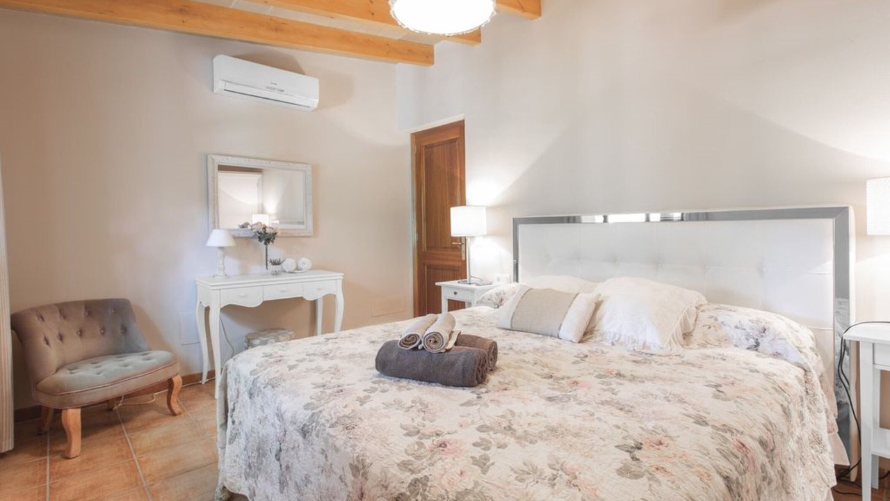 Photo of Bedroom in Soller