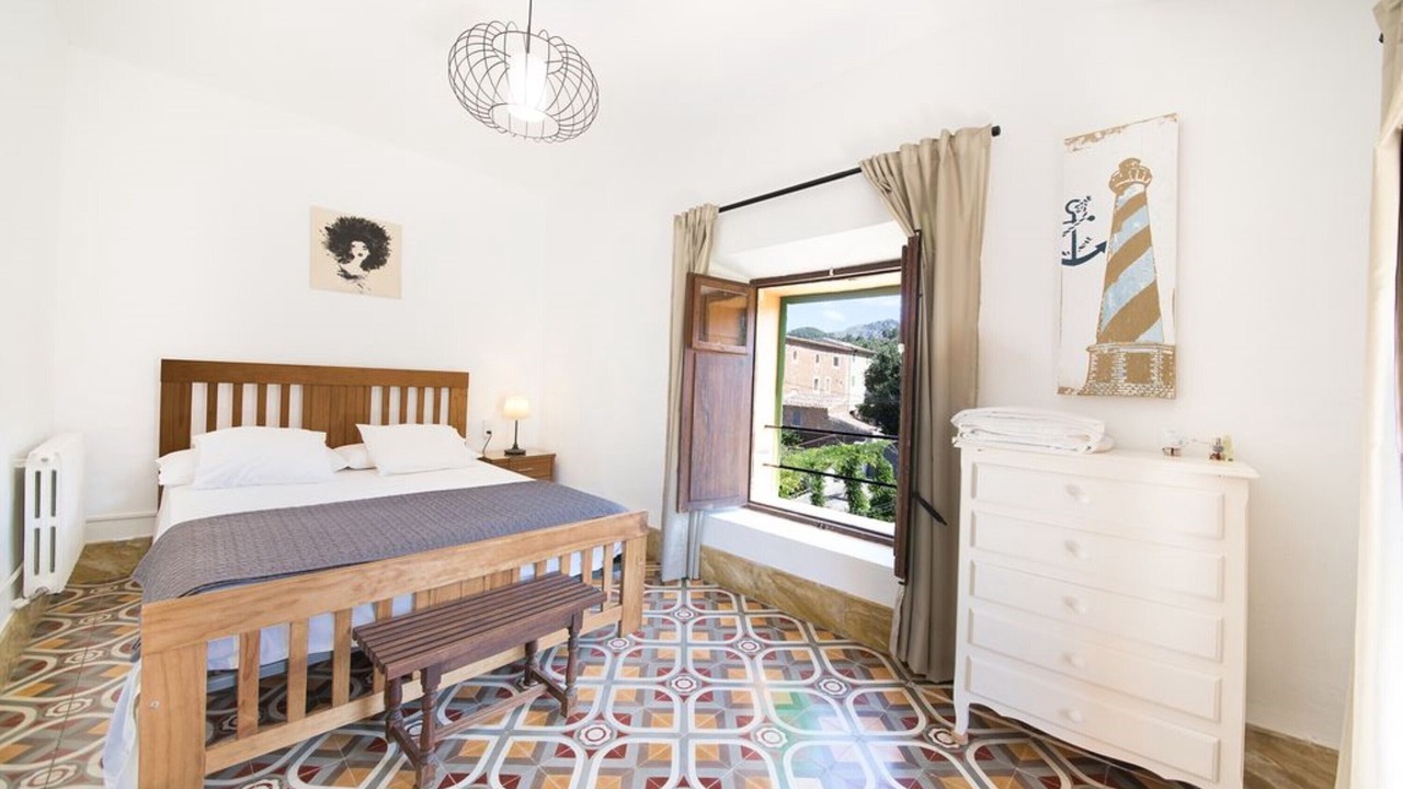 Photo of Bedroom in Soller