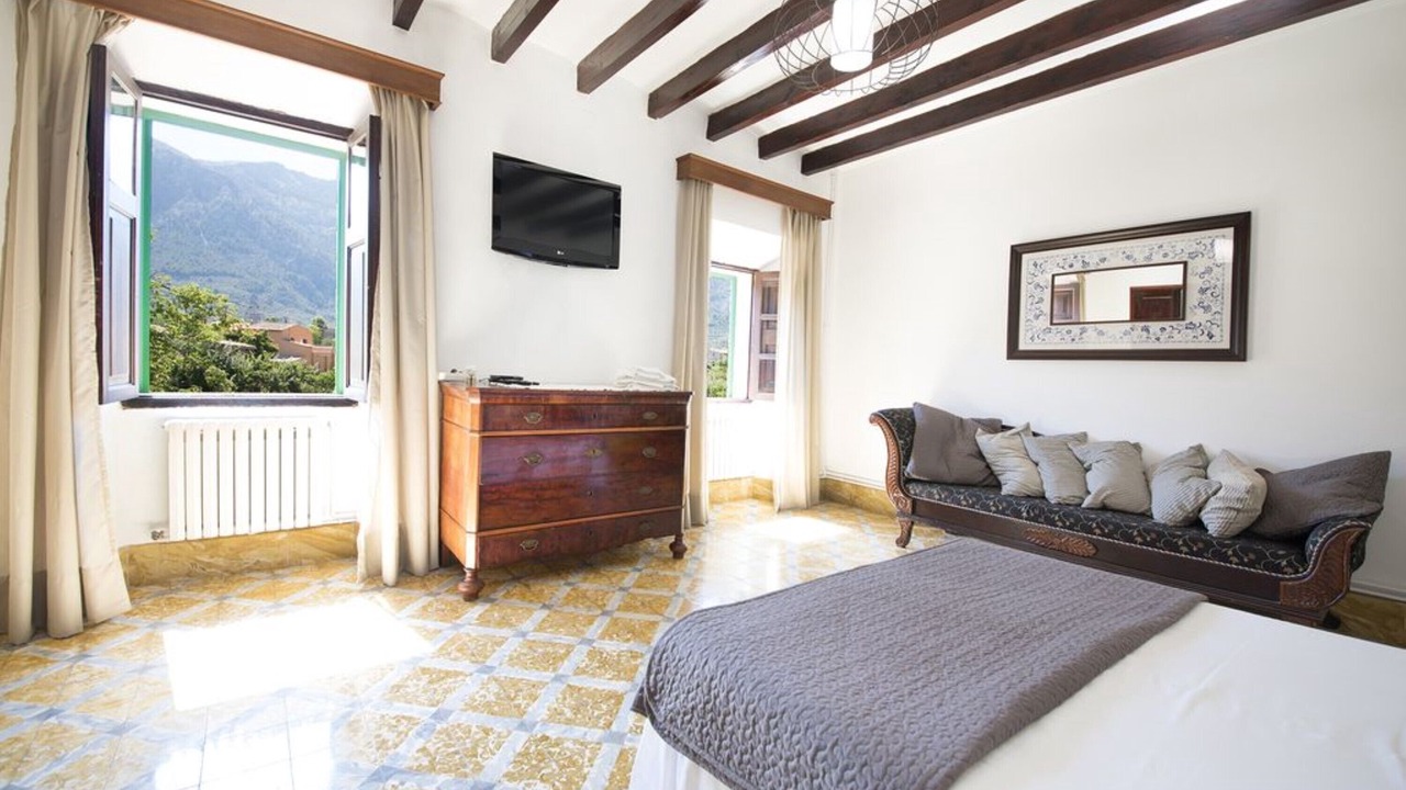 Photo of Bedroom in Soller
