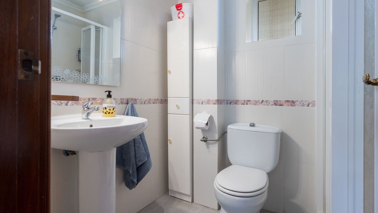 Photo of Bathroom in Leon XIII-Los Naranjos