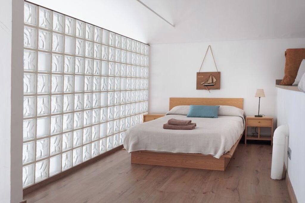 Photo of Bedroom in El Poble-sec