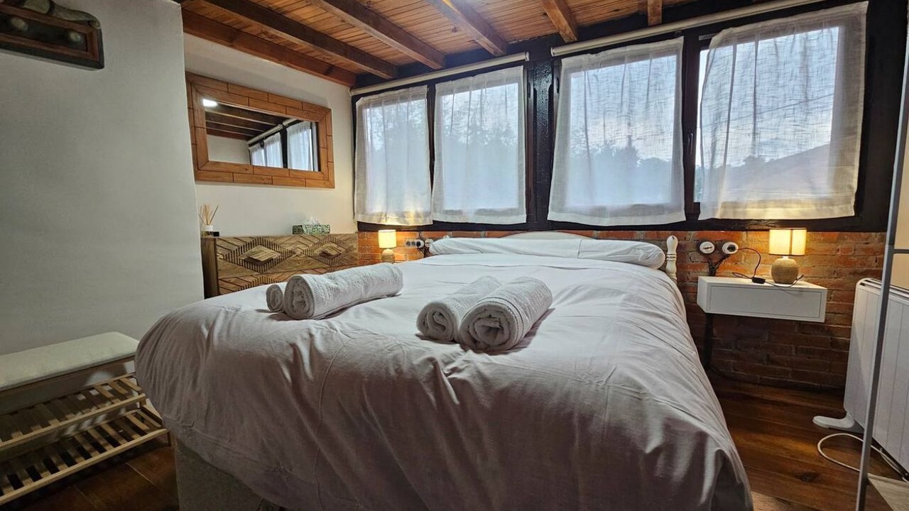 Photo of Bedroom in Llerandi