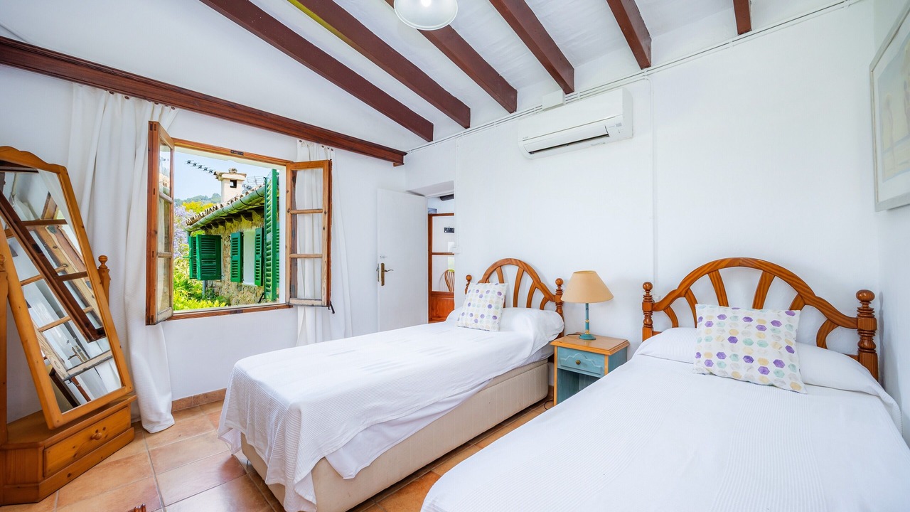 Photo of Bedroom in Biniaraix