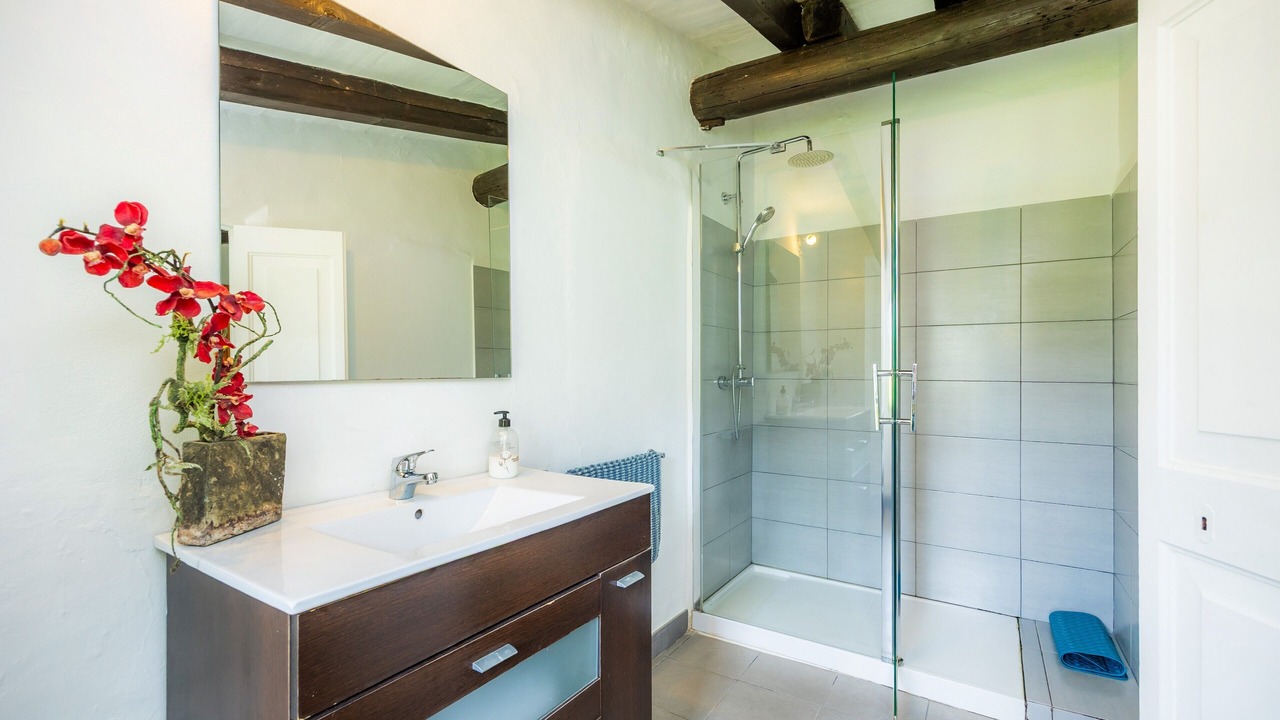 Photo of Bathroom in Biniaraix